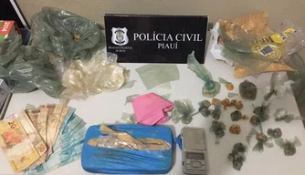 Material apreendido pela Polícia Civil na residência de Sayonara