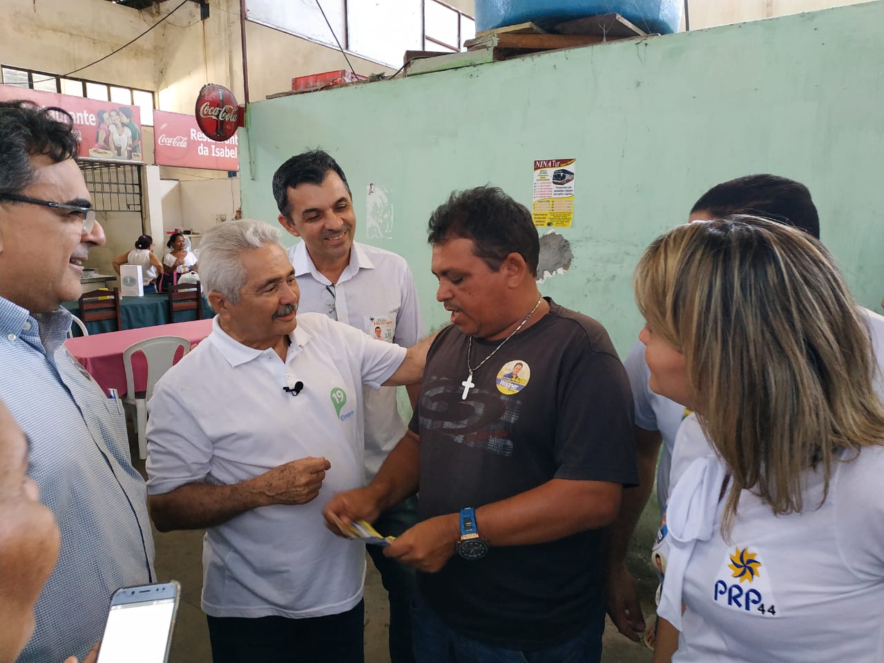 Elmano Férrer durante visita a cidade de Floriano