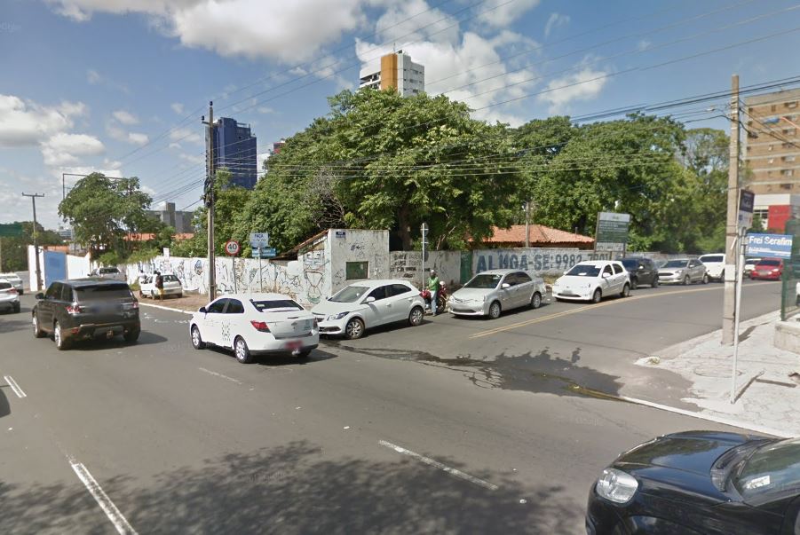 Avenida Frei Serafim com a Rua Governador Tibério Nunes