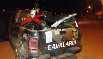 Moto apreendida pela cavalaria