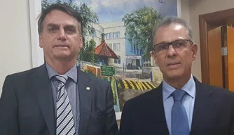 Bolsonaro anuncia o almirante Bento Albuquerque Júnior para Minas e Energia.