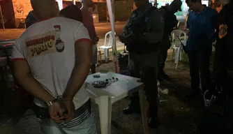 Homem preso suspeito de tráfico de drogas