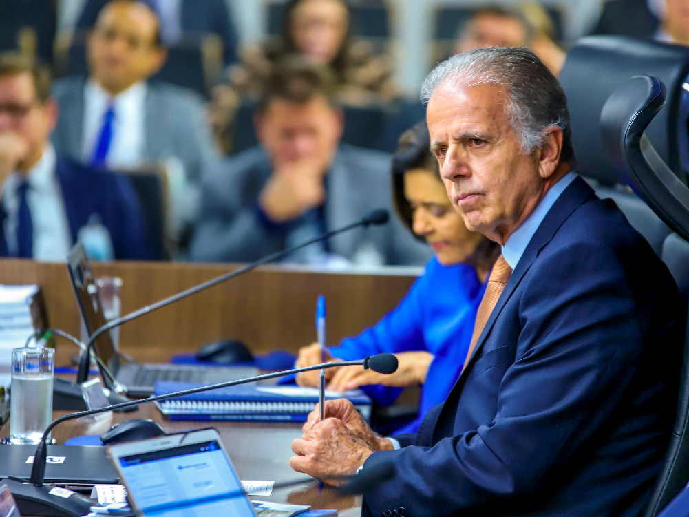 Ministro José Mucio toma posse na presidência do TCU.