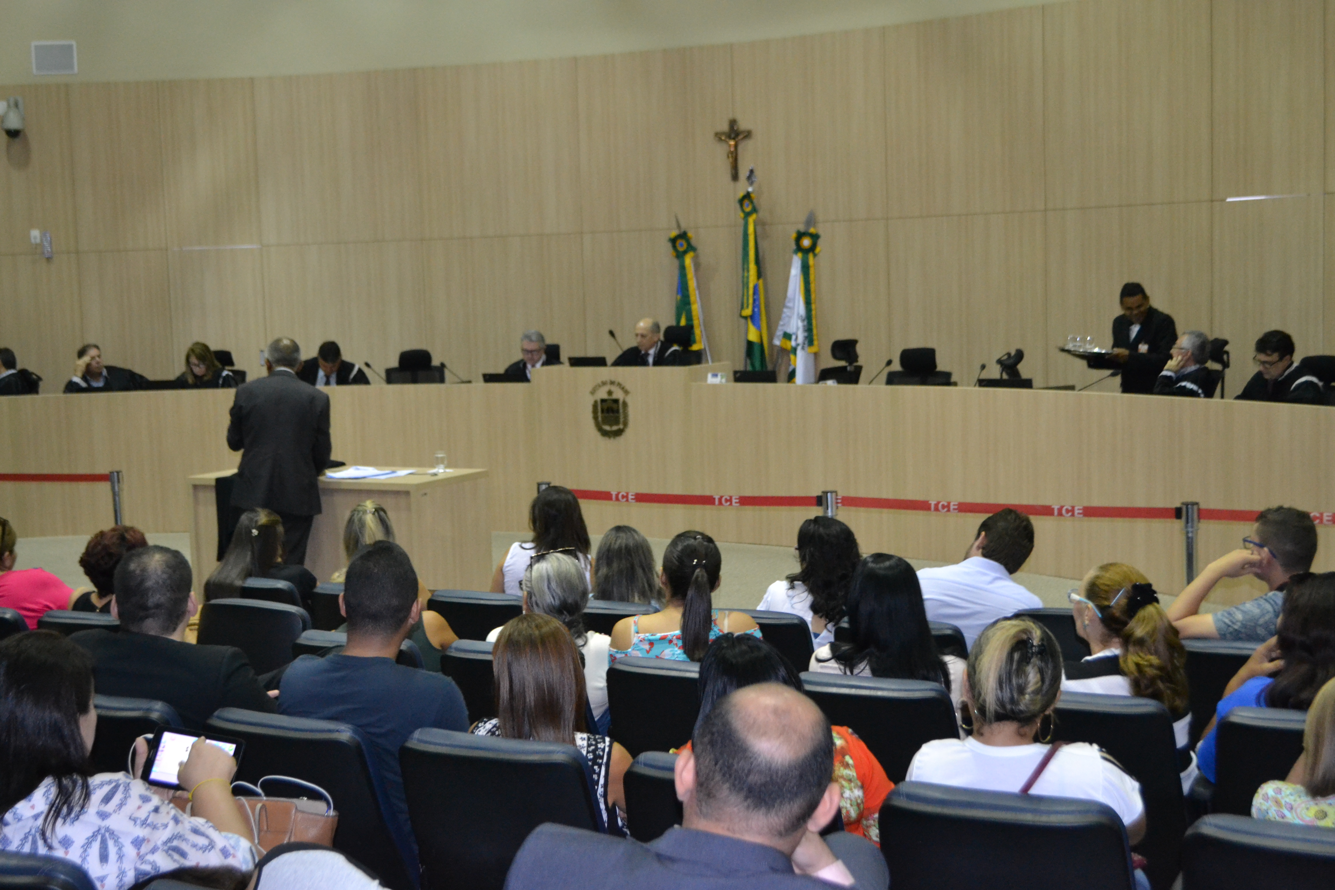 Sessão plenária do Tribunal de Contas do Estado do Piauí, realizada nessa quinta-feira (13).