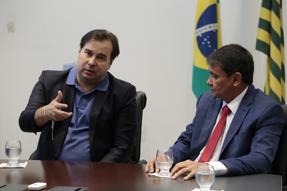 Rodrigo Maia e Wellington Dias.