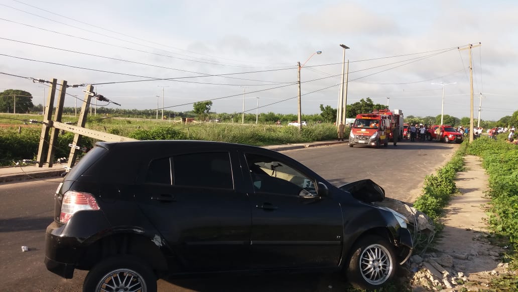 O acidente deixou uma mulher ferida