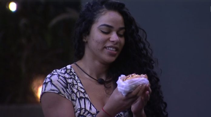 Elana foi ao cinema pela primeira vez no BBB