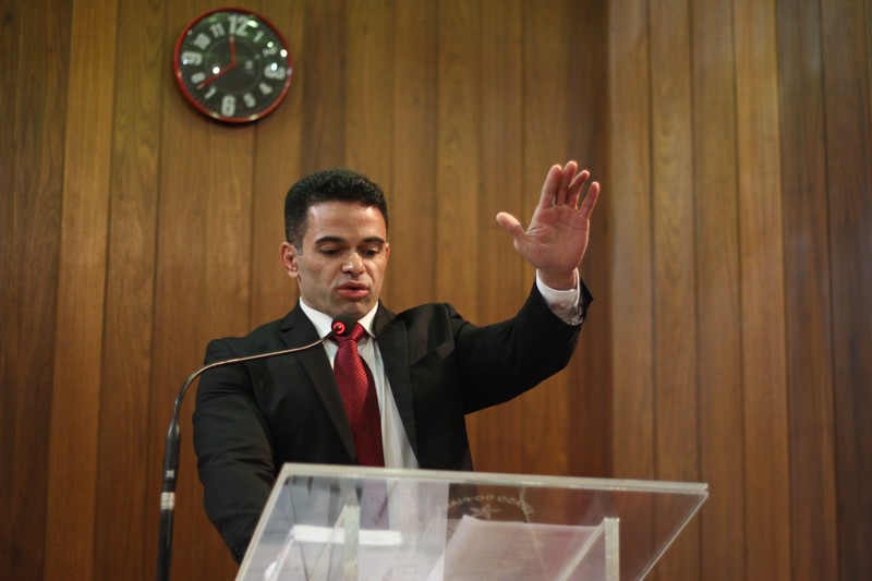 B. Sá toma posse como deputado na Assembleia Legislativa