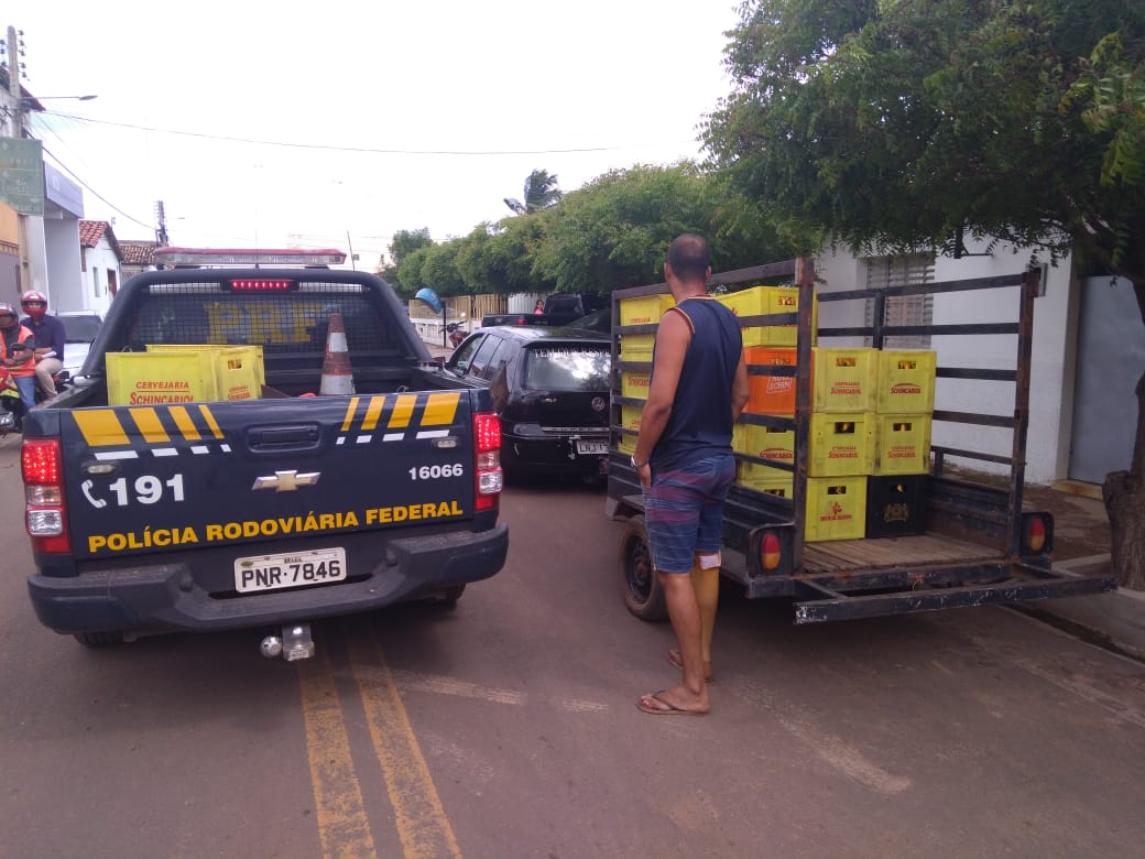 Nesta quinta feira (28) a PRF prendeu cinco homens