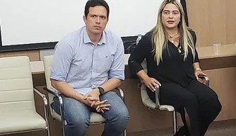 Adriana vai assumir o comando do partido