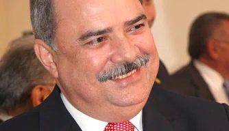 Osmar Júnior.