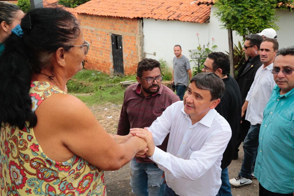 Governador visitou o local da tragédia nesta sexta-feira (5).