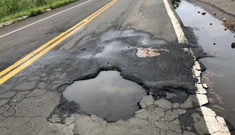 Os buracos são ao longo da BR 343