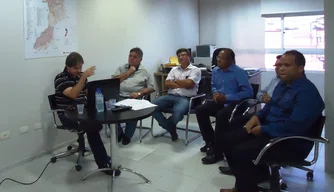 Reunião ocorreu nesta sexta-feira (10).