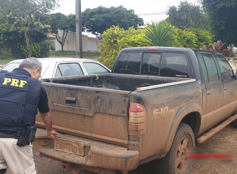 Polícia Rodoviária recupera veículo e prende homem por furto e associação criminosa