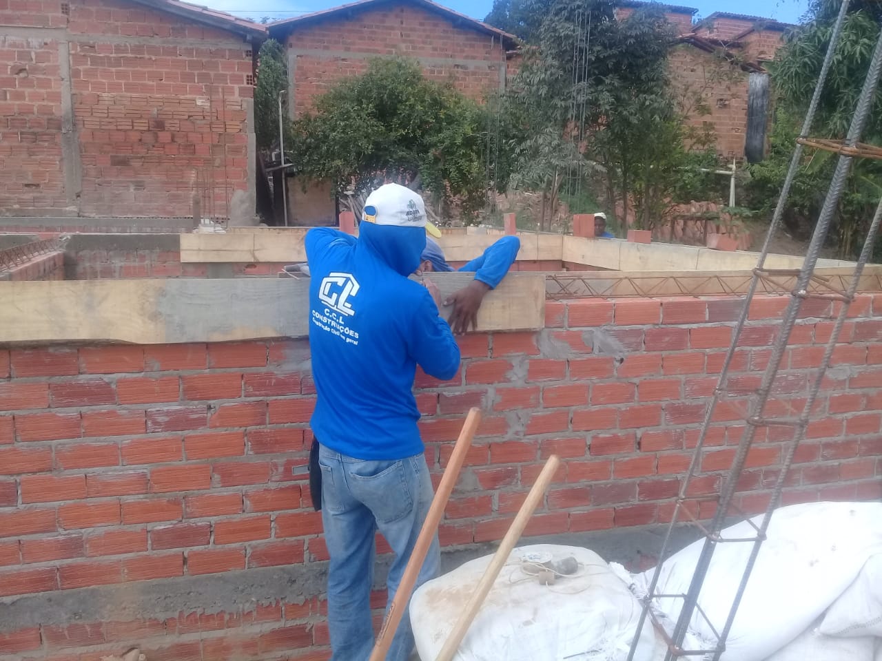 Casas do Parque Rodoviário estão sendo reconstruídas