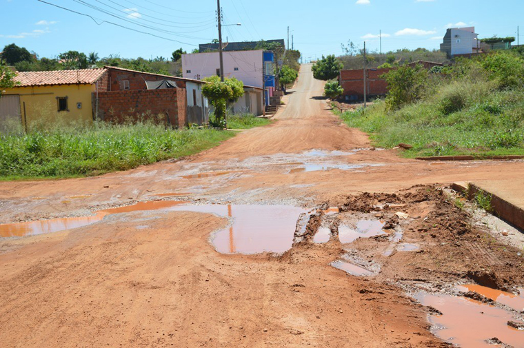 Rua do bairro Belo Norte em Picos.