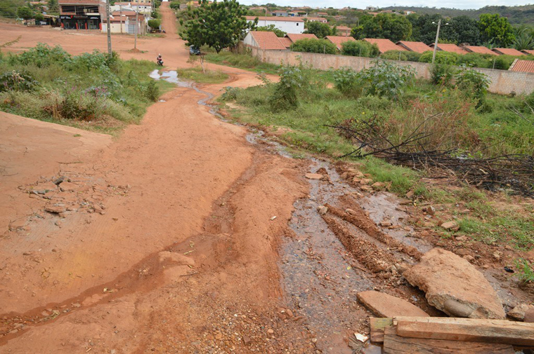 Rua do bairro Belo Norte em Picos.