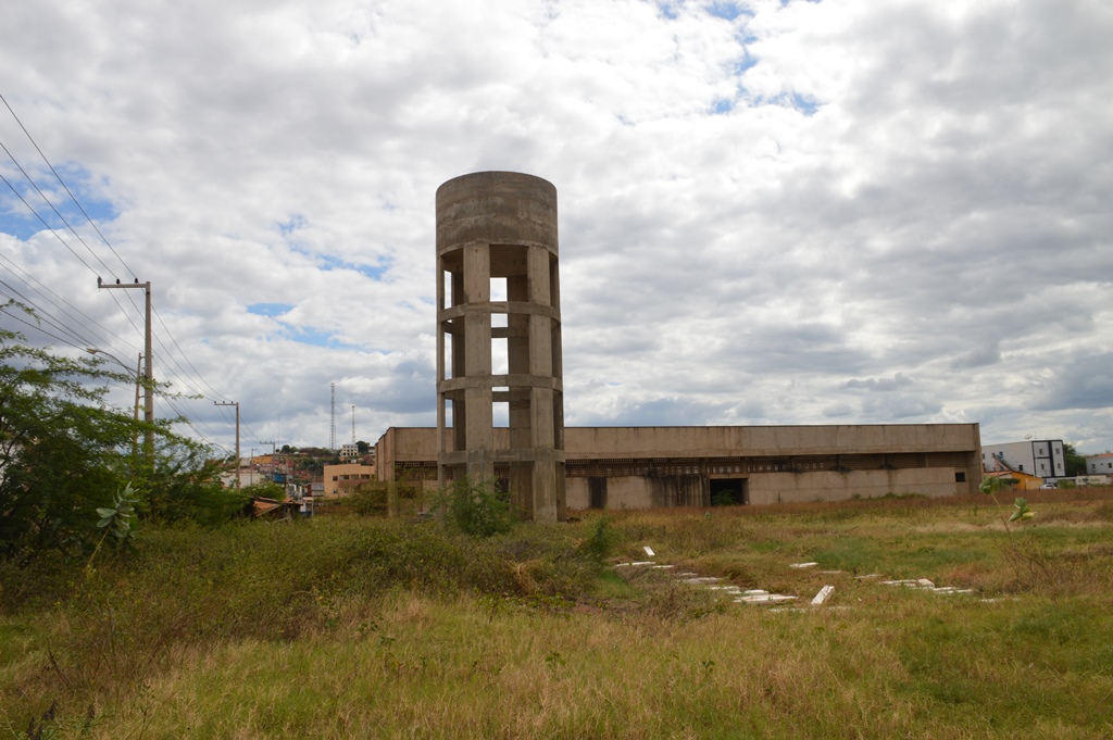 Obra de construção do Mercado do Produtor de Picos.