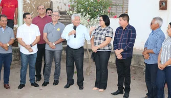 Elmano Férrer e João Vicente em Àgua Branca