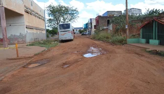 Rua que dá acesso ao Terminal Rodoviário Zuza Baldoíno.