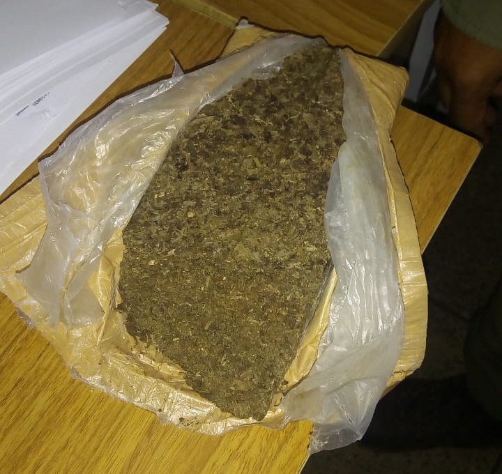 Droga apreendida dentro de escola municipal no bairro Dagmar Mazza.