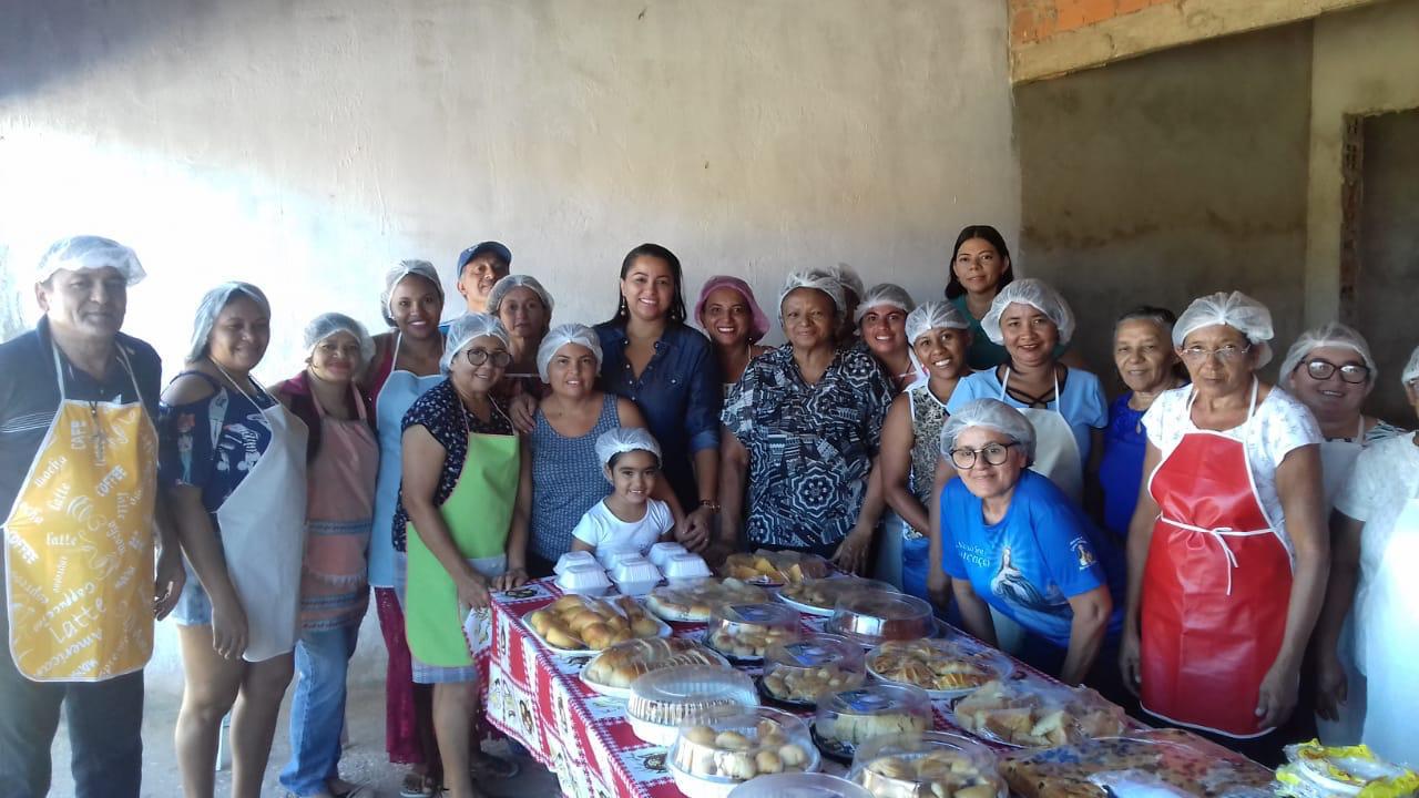 Moradores do Parque Sul participam de curso profissionalizante da Prefeitura.