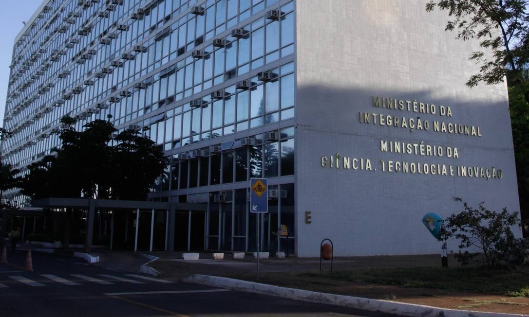 Fachada do Ministério da Ciência, Tecnologia, Inovações e Comunicações.