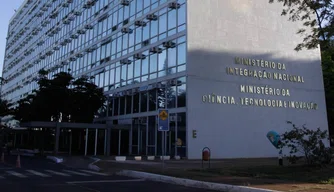 Fachada do Ministério da Ciência, Tecnologia, Inovações e Comunicações.