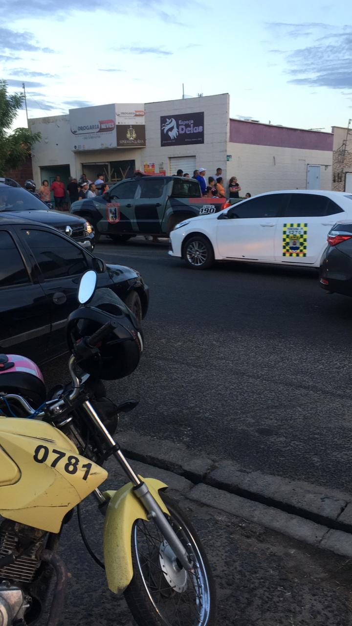 O crime aconteceu no final da tarde desta terça-feira (24).
