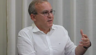 Prefeito Firmino Filho (PSDB)