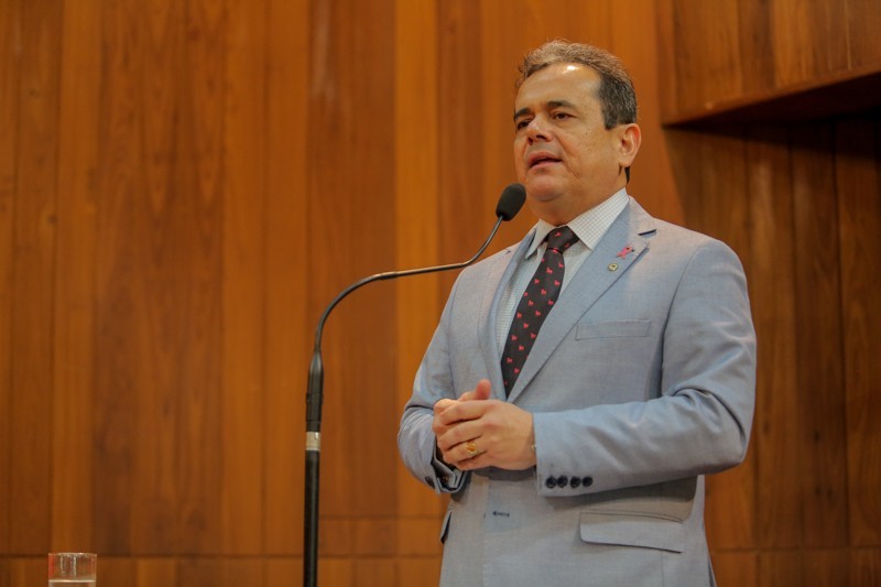 Deputado Henrique Pires (MDB).