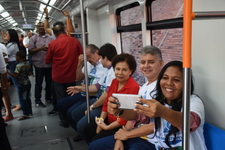 Governadora em exercício inaugura o metrô aos sábados.