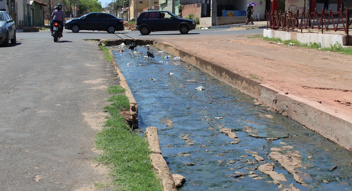 Galeria a céu aberto na Rua Celso Veras no bairro Porto Alegre.