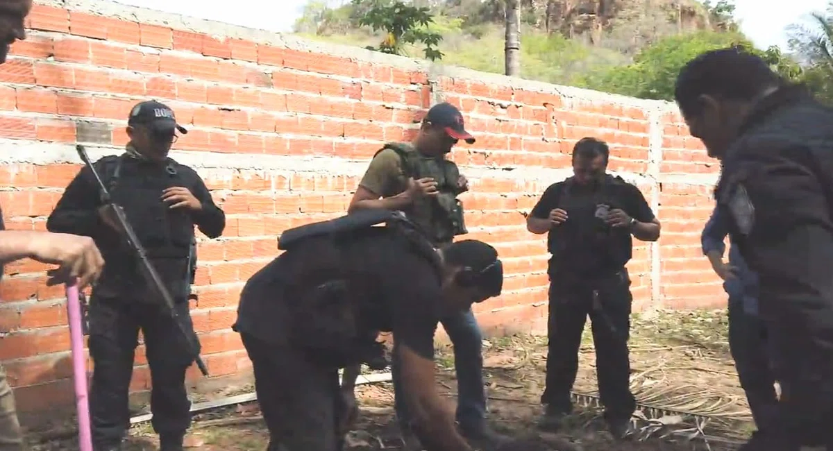 Momento em que as armas são desenterradas.