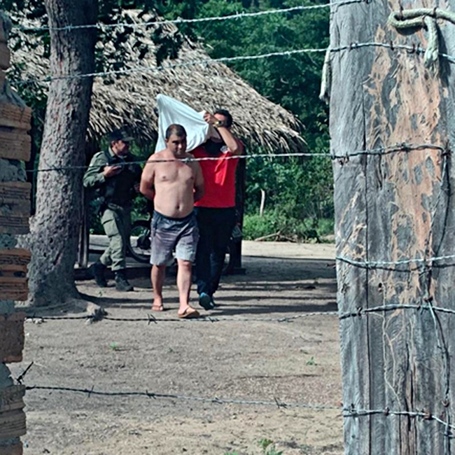 Momento da prisão.