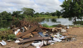 Lixo Próximo a Lagoa, Mocambinho