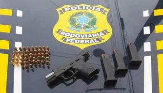 PRF prende empresário por porte ilegal de arma na BR-343 em Picos