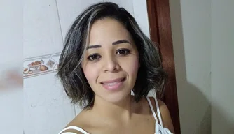 Professora foi morta na noite desta segunda-feira (24).