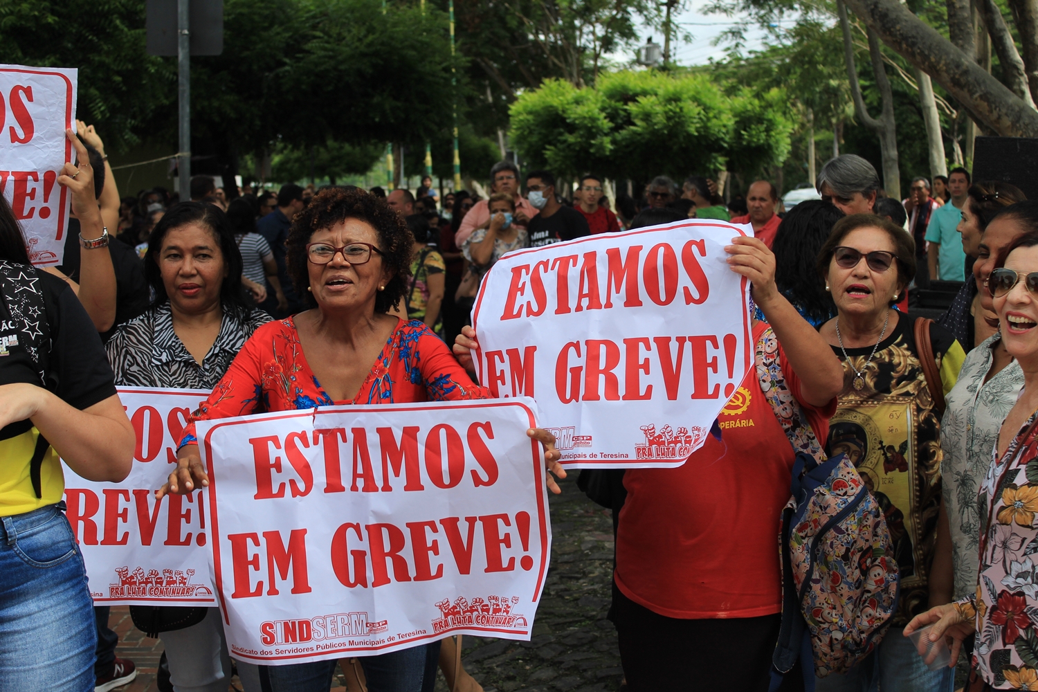 Greve Dos Professores Em Frente a Câmara Municipal