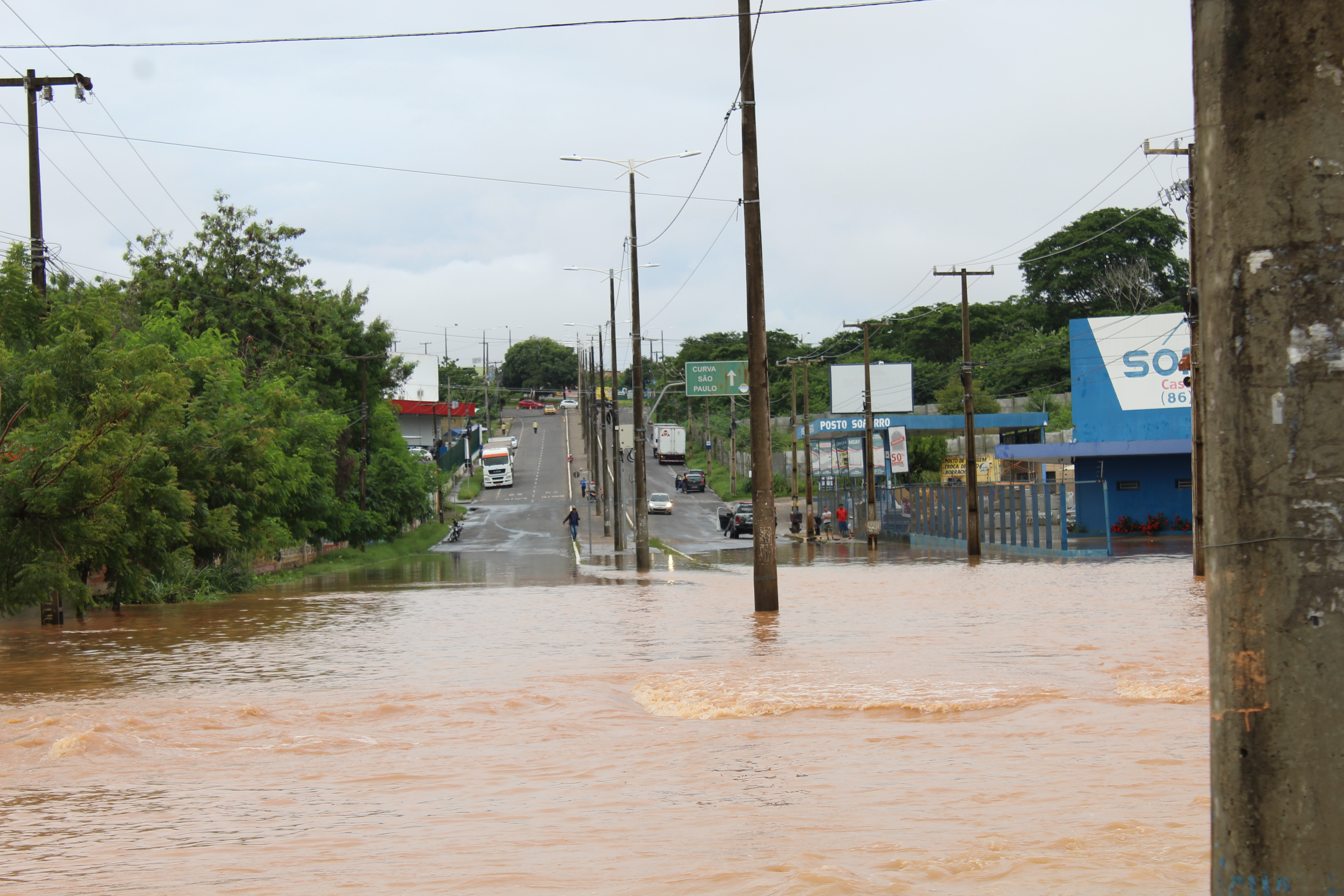 Trecho da Avenida Joaquim Nelson que fica alagado