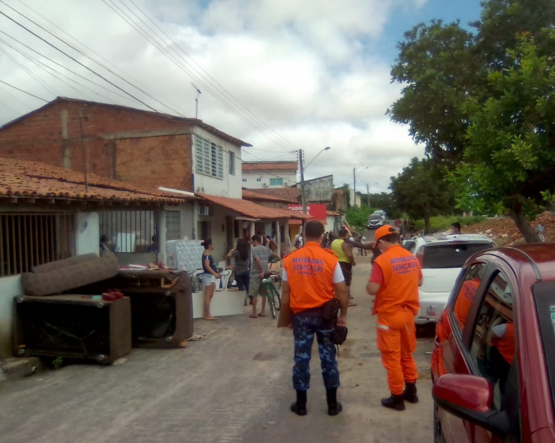 Defesa Civil registra 38 ocorrências após forte chuva em Teresina