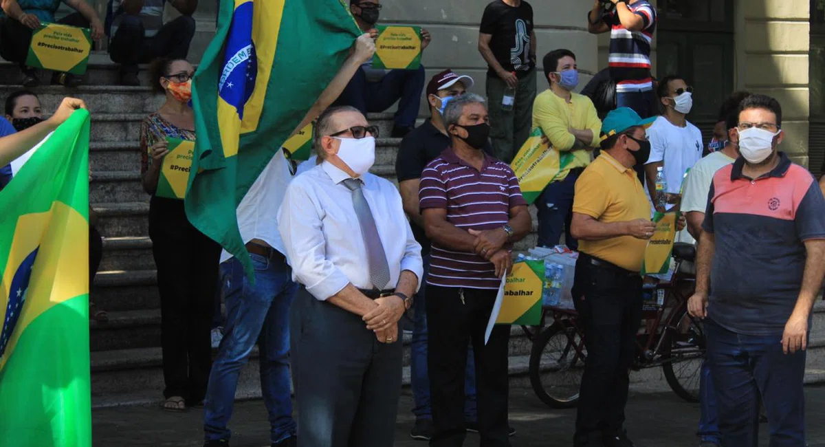 Manifestação dos empresários no Centro de Teresina