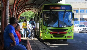 Ônibus Circulando em Teresina