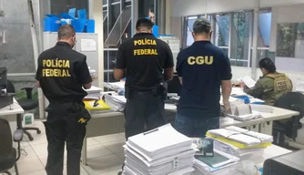 Polícia Federal cumpre mandados de busca e apreensão da Seduc