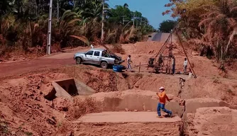 Secretaria da Defesa Civil constrói ponte na zona rural de Nazária