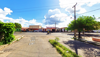 Cruzamento da Rua Batalha com a Avenida Centenário