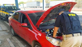 PRF prede homem e recupera carro clonado na BR-316 em Valença