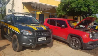 Carro apreendido pela PRF durante a abordagem