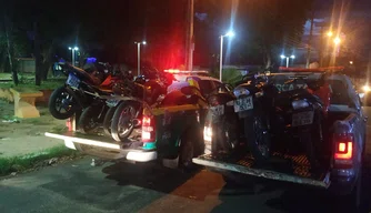 Motocicletas apreendidas durante fiscalização em Teresina.